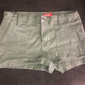 Astor cargo shorts